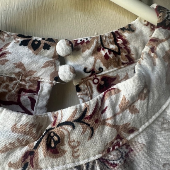 Women's  C&C California paisley, Mao collar, long  sleeves, blouse. Size S. - Picture 8 of 15